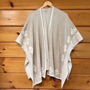 Warm & Cozy Poncho Sweater Cape Women’s M Ivory Old Money Soft Aztec
